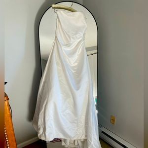 Jessica McClintock wedding dress size 10